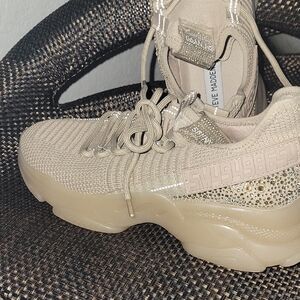 Steve Madden Tan Chunky Knit Sneakers